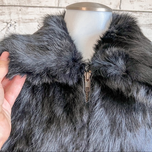 Black Saks Fifth Avenue Black rabbit fur vest - Picture 2 of 7